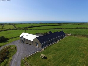 Exterior - 2 Bed in Pwllheli (oc-63965) (Pwllheli)
