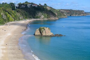 Beach - 2 Bed in Tenby (oc-25953) (Tenby)