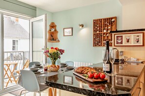 Dining - St Mary's Seaview - In Town Walls, Close to Beach (Tenby)