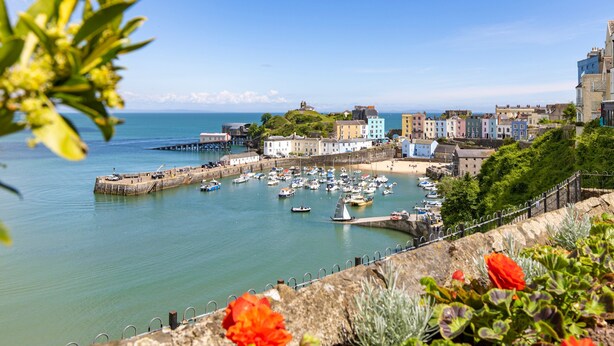 Marina - St Mary's Seaview - In Town Walls, Close to Beach (Tenby)
