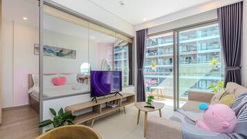 Departamento, 2 habitaciones, balcón | Área de sala de estar