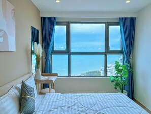 Apartment, 3 Bedrooms, Ocean View | Desk, blackout curtains, iron/ironing board, free WiFi - The Song Apartment Vung Tau - RUBY HOUSE (Vũng Tàu)