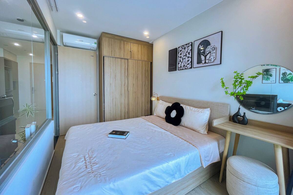 Apartament, 2 dormitoris, balcó | Escriptori, cortines opaques, planxa i posts de planxar i wifi gratuïta