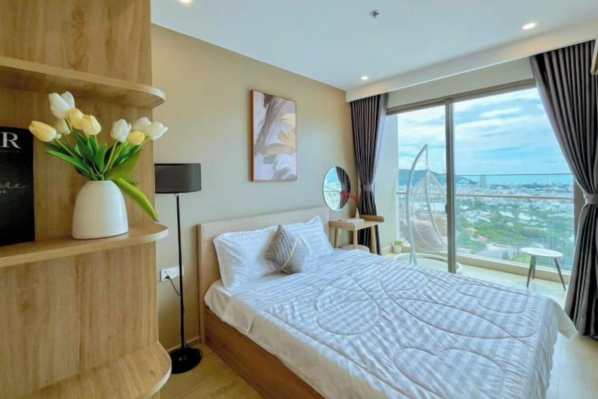 Premium bedding, desk, blackout curtains, iron/ironing board