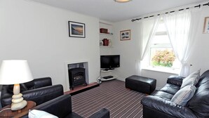 Unclassified image, 4 of 8, button - 2 Bed in Tresaith (oc-26679) (Tresaith)