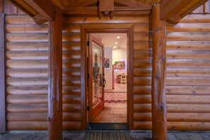 Interior - Ponderosa Pines *Casita (Guest House)*, Sisters OR (Sisters)