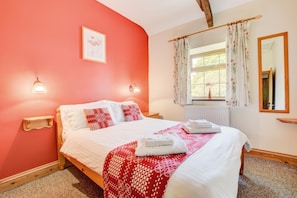 Iron/ironing board, free WiFi, bed sheets - 2 Bed in New Quay (oc-25595) (Mydroilyn)