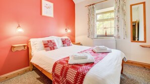2 bedrooms, iron/ironing board, WiFi (free), bed sheets - 2 Bed in New Quay (oc-25595) (Mydroilyn)