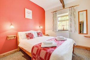 Iron/ironing board, free WiFi, bed sheets - 2 Bed in New Quay (oc-25595) (Mydroilyn)