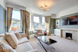 TV - 4 Bed in Looe (oc-l30049) (Looe)