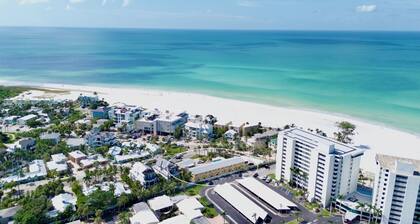 Gulf Holiday unit 8!!