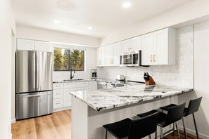 Fridge, microwave, oven, stovetop - Newly Remodeled; Great Location; Heated Garage (Breckenridge)