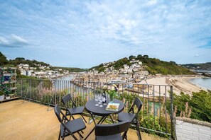 Outdoor dining - 4 Bed in Looe (oc-l30051) (Looe)