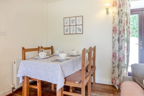 Dining - 2 Bed in Carmel (oc-wai210) (Carmel)