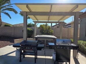 Terrace/patio - Private Heated pool & Hot tub Oasis! (Goodyear)