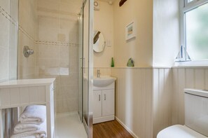 Towels - 1 Bed in Llanerchymedd (oc-wai212) (Carmel)