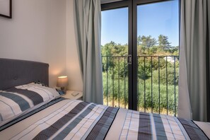 Iron/ironing board, free WiFi, bed sheets - 3 Bed in Pwllheli (oc-7penyb) (Abersoch)