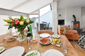 Dining - 2 Bed in Abersoch (oc-20caed) (Abersoch)
