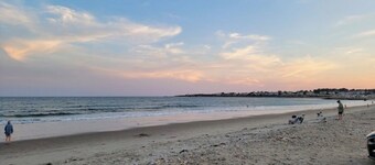 Charming 3-bedroom house in delightful Little Compton perfect for a holiday.