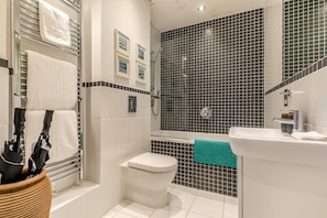 Towels - 2 Bed in Fowey (oc-p00650) (Fowey)
