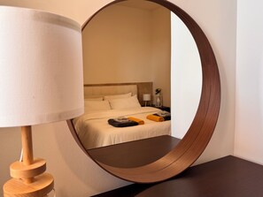 2 bedrooms, iron/ironing board, travel cot, free WiFi