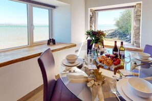 Dining - 2 Bed in Llanbedrog (oc-2thebo) (Llanbedrog)