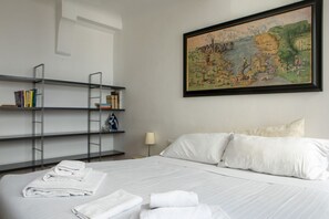 Room - San Niccolò Elegant Apartment (Florence)