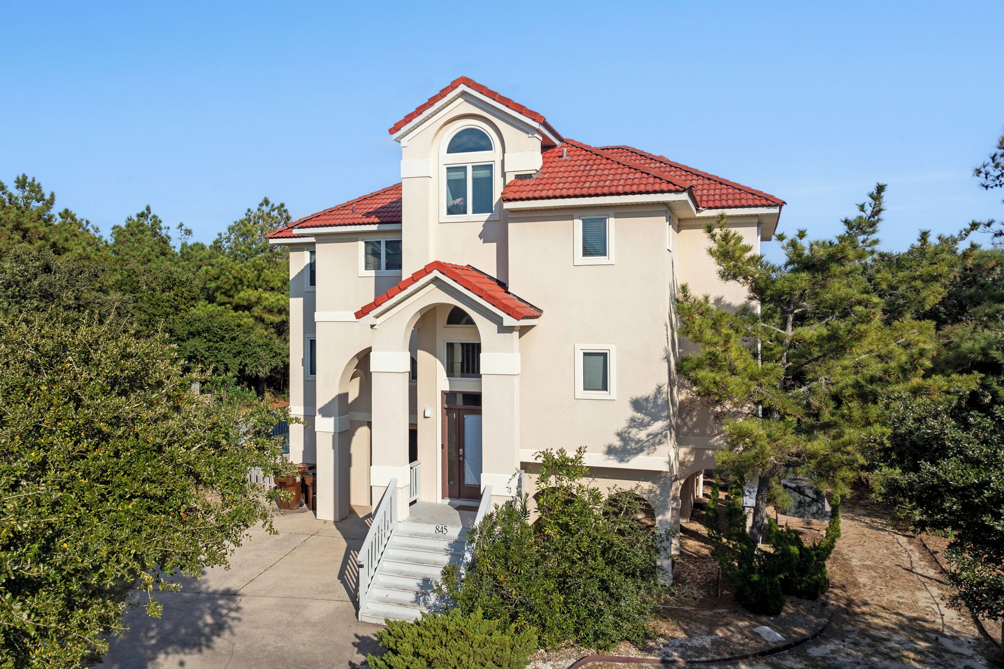 المنشأة من الخارج