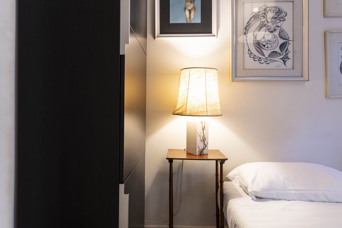 2 slaapkamers, een strijkplank/strijkijzer