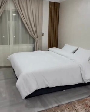 3 quartos, acesso à internet