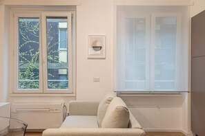 Living area - Rental in Rome Provincie Apartment (Rome)