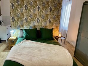 1 bedroom, iron/ironing board, WiFi, bed sheets - La Longère (Vierzon)