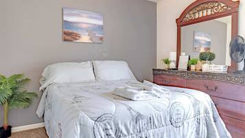 Iron/ironing board, WiFi, bed sheets