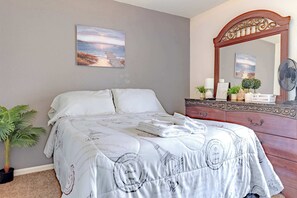 Iron/ironing board, WiFi, bed sheets