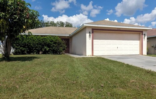 Peaceful Modern Room Near I4