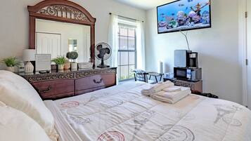 1 habitación, tabla de planchar con plancha, wifi y ropa de cama