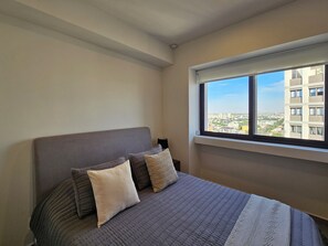 2 bedrooms, desk, iron/ironing board, free WiFi - Lafayette Apartment 1903A (Guadalajara)