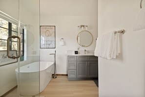 Bathroom - Solstice Shores Chalet, Hot Tub and Lake Views (Fawnskin)
