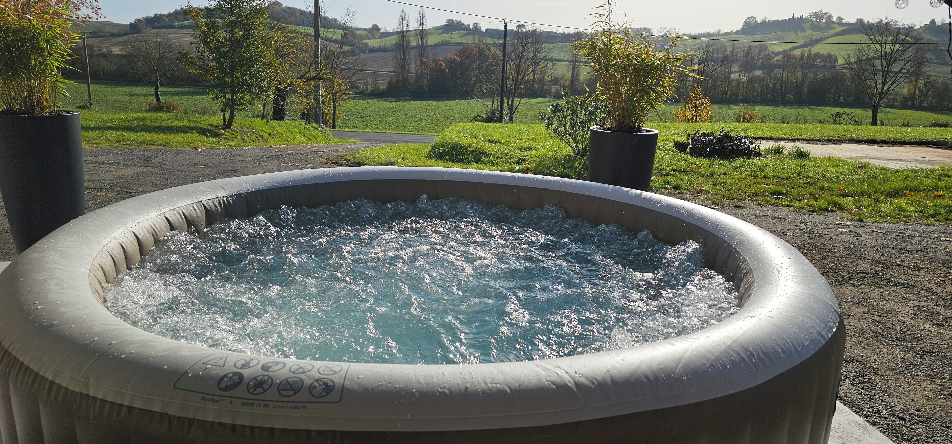 Outdoor spa tub