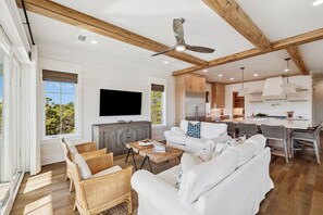 TV, fireplace - Crabstar|Easy Beach Access|Private Pool & Golf Cart (Inlet Beach)