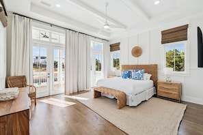 6 habitaciones, tabla de planchar con plancha, cuna de viaje y internet