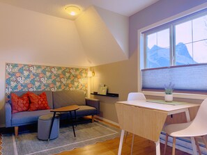 Interior - Cozy Top-Floor Getaway with Rocky Mountain Views (Canmore)