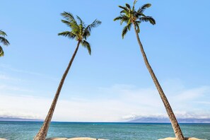 Valley Isle - Incredible Oceanfront Views - 6th Floor Retreat (Lahaina)