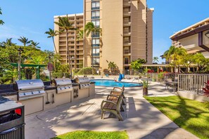 BBQ Area - Incredible Oceanfront Views - 6th Floor Retreat (Lahaina)