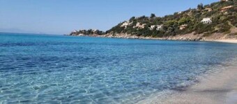 VILLA VITTORIA WITH  LARGE HEATED WHIRLPOOL WITH JACUZZI -BEACH AND SEA VIEW