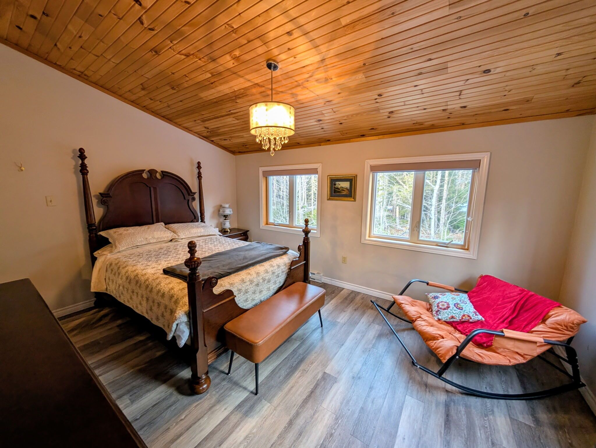 5 chambres, fer et planche à repasser, Wi-Fi gratuit, draps fournis