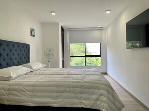 2 bedrooms, iron/ironing board, WiFi, bed sheets - Wonderful 2-bedroom apartment in Medellín perfect for your stay (Medellín)