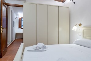 Iron/ironing board - Bargello Apartment - Florence City Center  (Firenze)