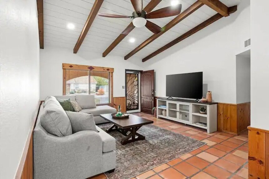 Chandler Southwest Gem W/private Backyard Retreat! - Chandler, AZ