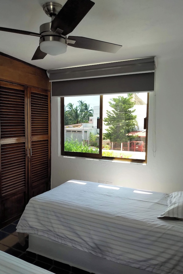 3 habitaciones, tabla de planchar con plancha y wifi gratis 